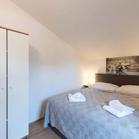 Alpenchalets - Zse202 By Interhome